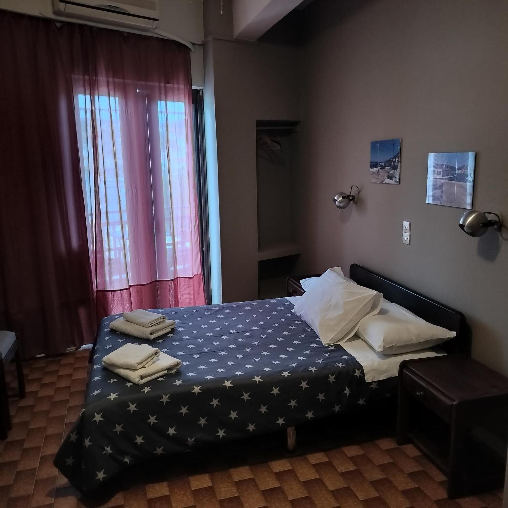 Bissias Guest House Galatás Екстериор снимка