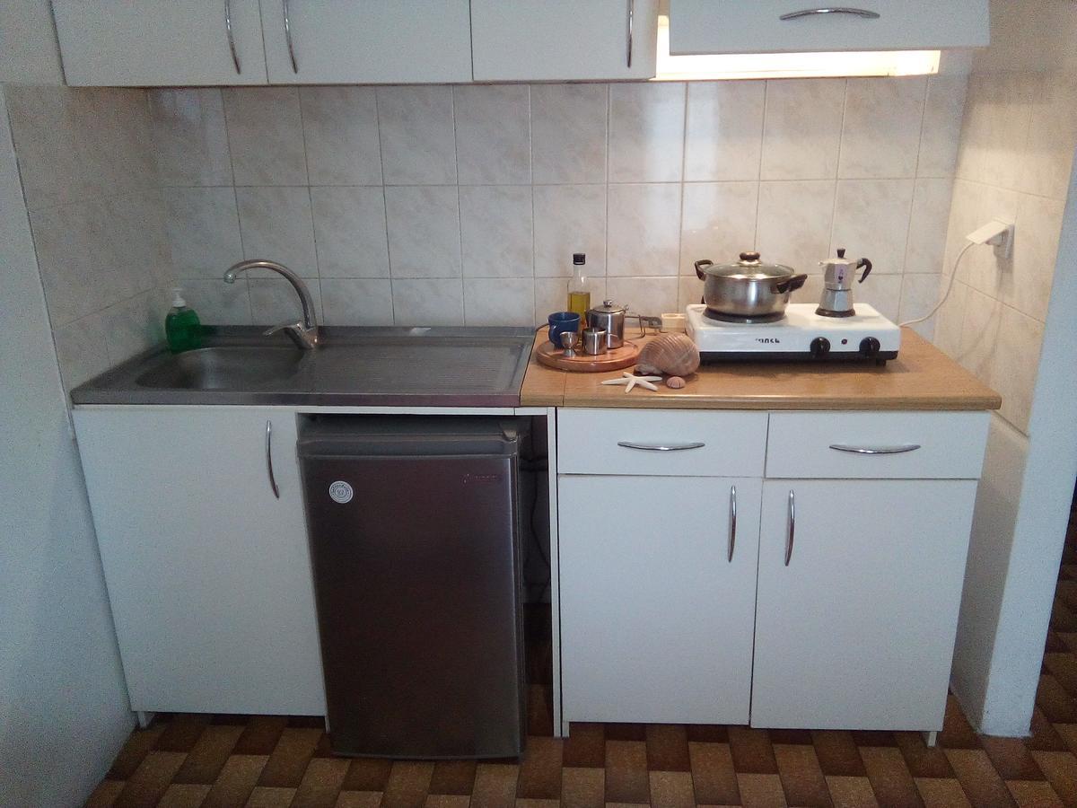 Bissias Guest House Galatás Екстериор снимка