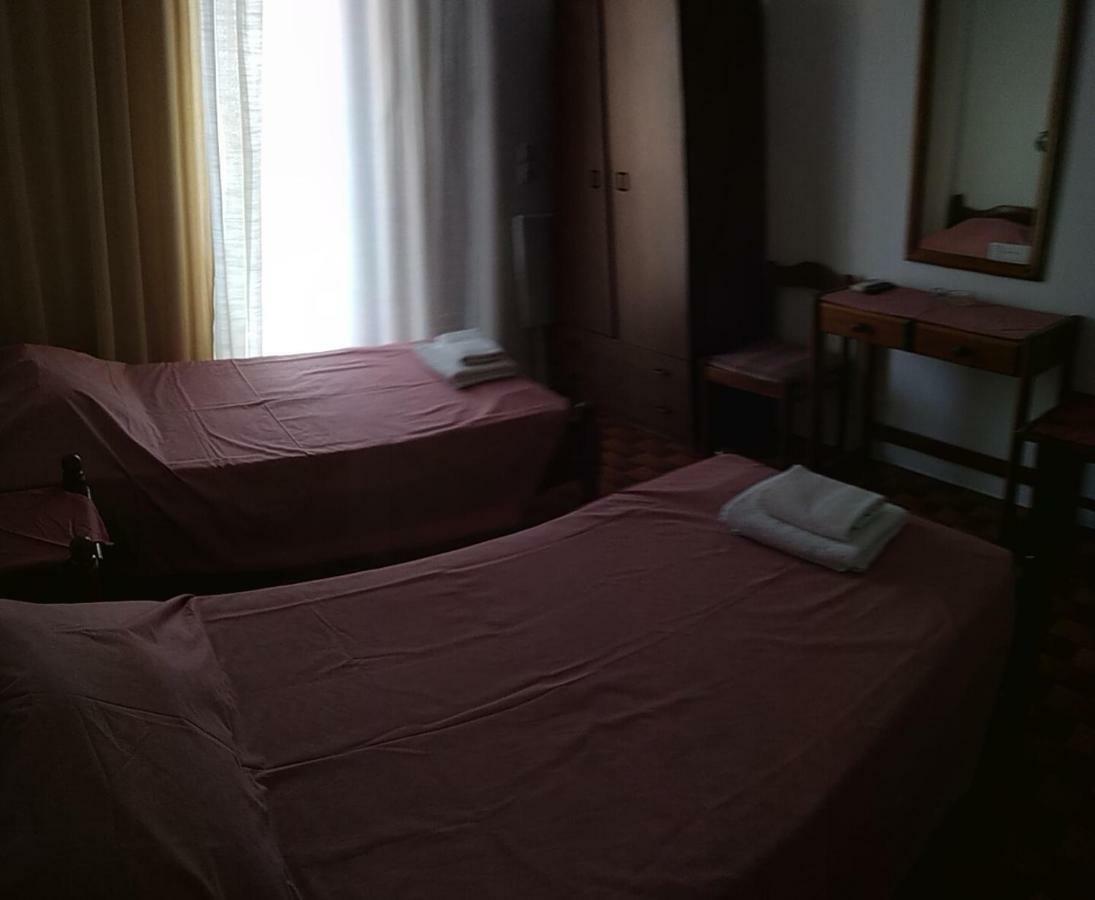 Bissias Guest House Galatás Екстериор снимка